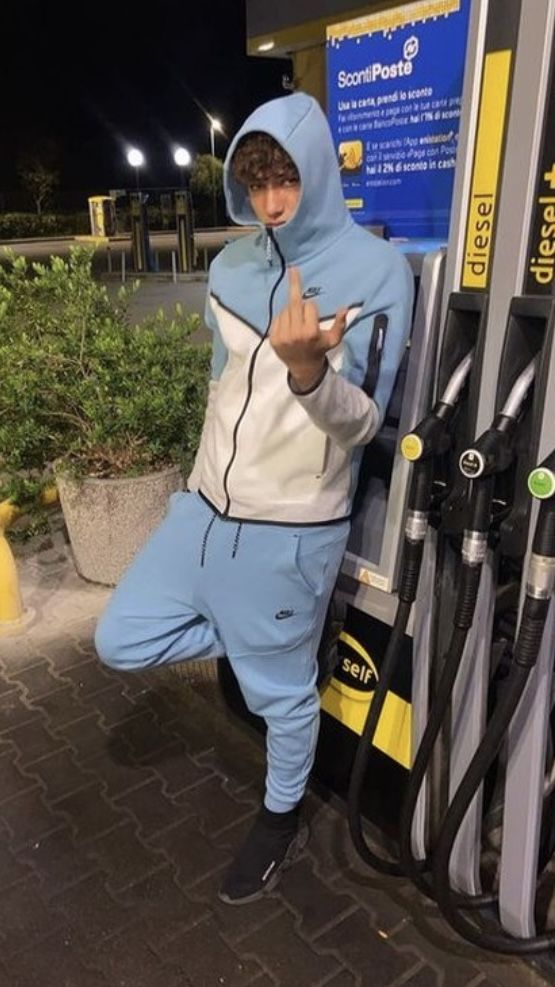 Fit Lads Roadmen, Tech Nike, Nike Tech Tracksuit, Nike Tech Fleece Tracksuit, Street Casual Men, Uk Drill, White Tracksuit, Fleece Outfit, Drip Outfit Men