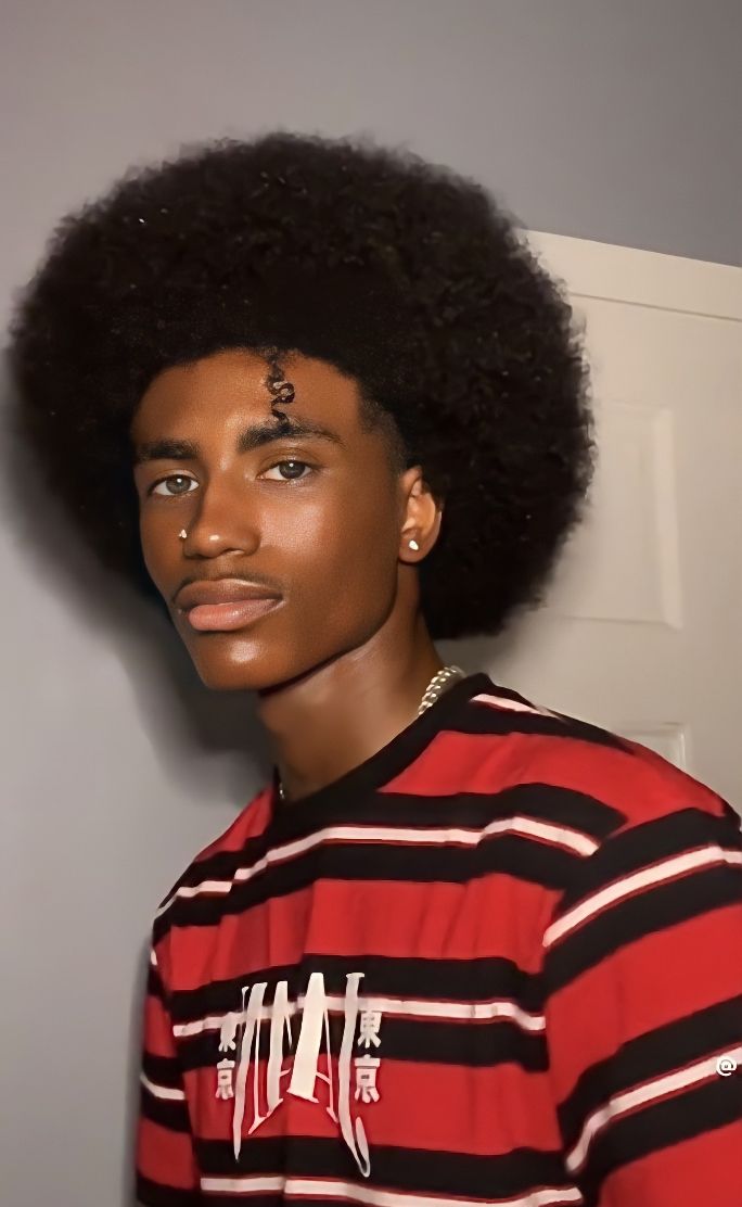 Afro Drawing Reference Male, Black Afro Hairstyles Men, Afro Men Aesthetic, Afro Male Hairstyles, 4c Men Hair, Black Man Afro Hairstyles, 4c Natural Hair Men, Black Men Straight Hair, Afro Punk Fashion Men