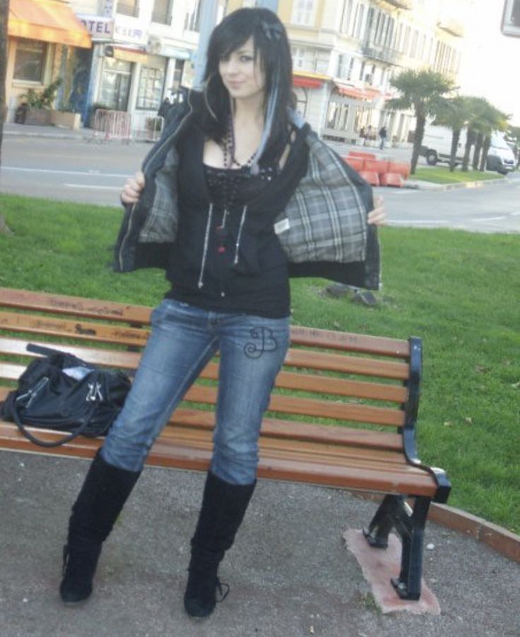 Emo 2010s Aesthetic, Emo Thanksgiving Outfit, Mid 2000s Emo Fashion, Epic Outfits, Gothic Emo Outfits, Emo Winter Outfits 2000s, 200s Emo Fashion, 2000s Emo Scene, Scene School Outfits