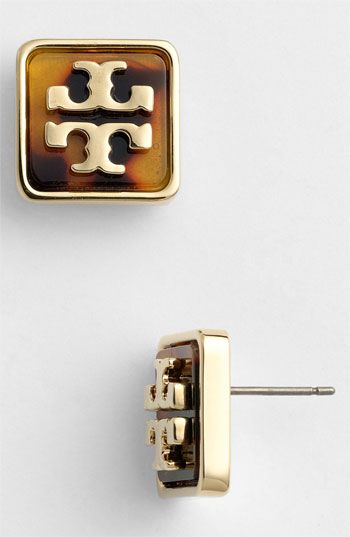 Tory Burch 'Brody' Logo Stud Earrings available at #Nordstrom  metal overlay over genuine stone Wrapper Iphone, Iphone Diy, Christmas Reading, Frame Christmas, The Bling Ring, Tory Burch Earrings, Iphone 4 Case, Cover Iphone, Southern Charm