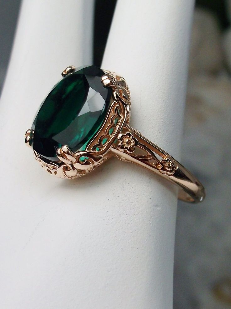 Natural Emerald Rose Gold Sterling Silver Filigree Ring, Edward Design #D70z, side view in ring box Emerald Ring Design, Rose Gold Emerald Ring, Antique Emerald Ring, Emerald Ring Vintage, Natural Emerald Rings, Fancy Jewelry Necklace, Edwardian Jewelry, Gold Rings Fashion, Ring Ideas