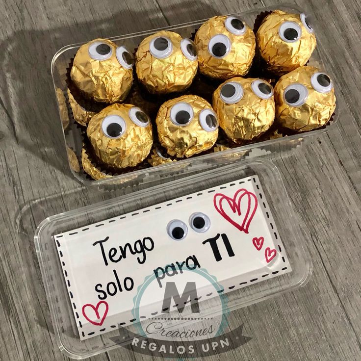 Tengo ojos solo para ti, chocolates con ojos, chocolates ferrero For My Boyfriend, Ideas Para Novios, Birthday Gifts For Boyfriend Diy, Bf Gifts, Diy Gift Set, Cute Couple Gifts, Creative Gifts For Boyfriend, Diy Gifts For Him