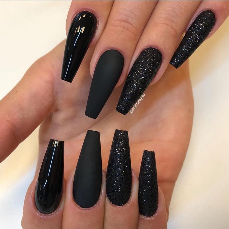 Dark Colored Nail Designs, Black Sugar Nails, New Years Nails Coffin, Long Black Nails, Nails Women, Nails With Glitter, Black Coffin Nails, Long Nail Art, Matte Black Nails