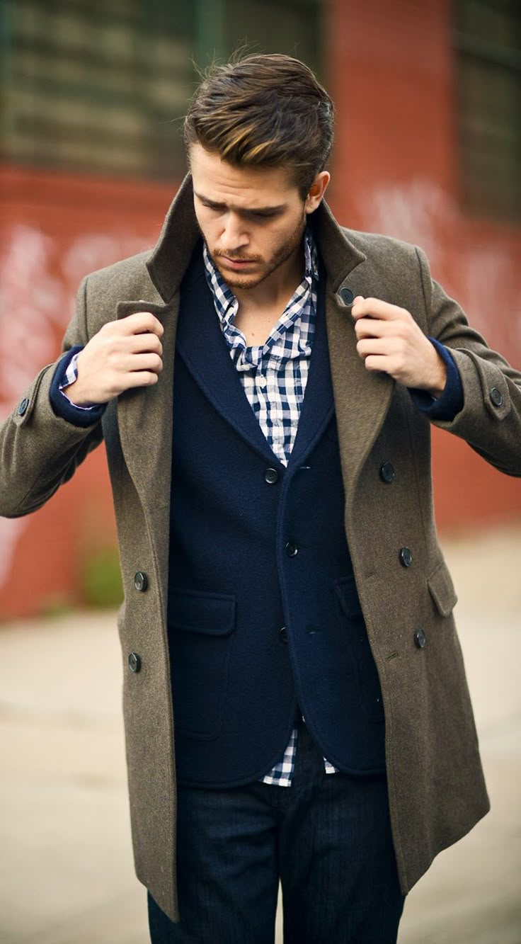 #coat #menstyle Jacket Inspiration, Guy Style, Mens Fashion Smart, Men Wear, Sharp Dressed Man, His Style, Mens Winter Fashion, Well Dressed Men, Man Style