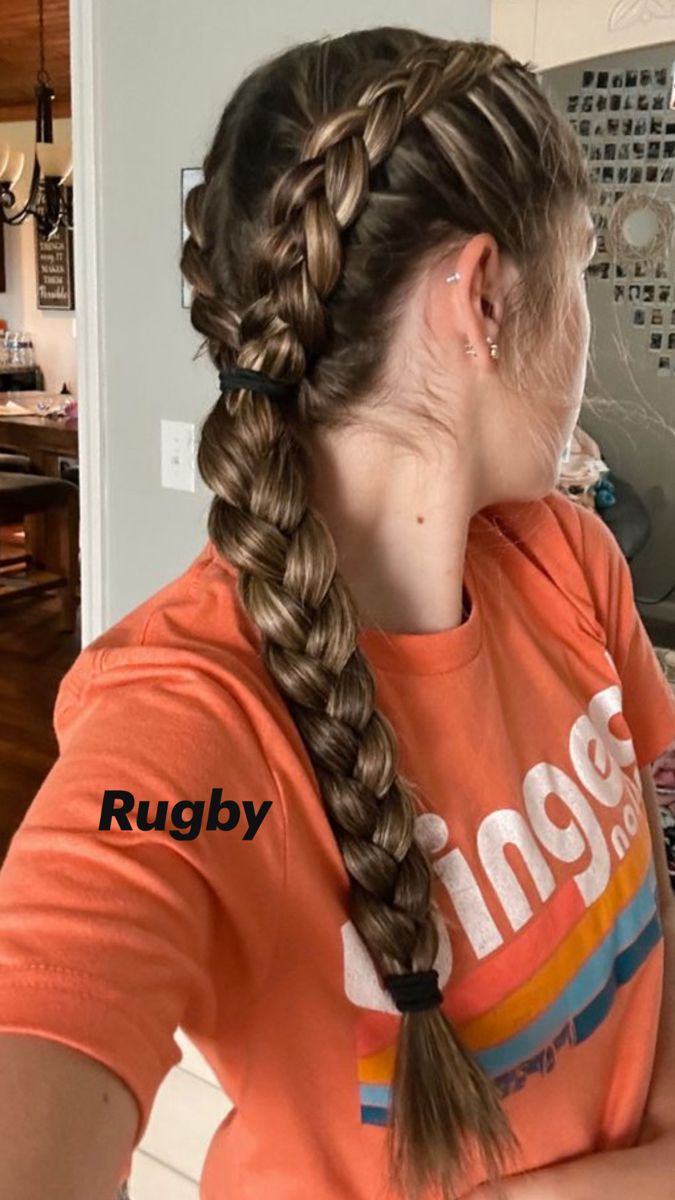 Simple Volleyball Hairstyles, Tennis Hairstyles, Football Hairstyles, Cornrows Ideas, Sunkissed Hair, Cute Volleyball Hairstyles, Running Hairstyles, Soccer Hairstyles, Volleyball Hair