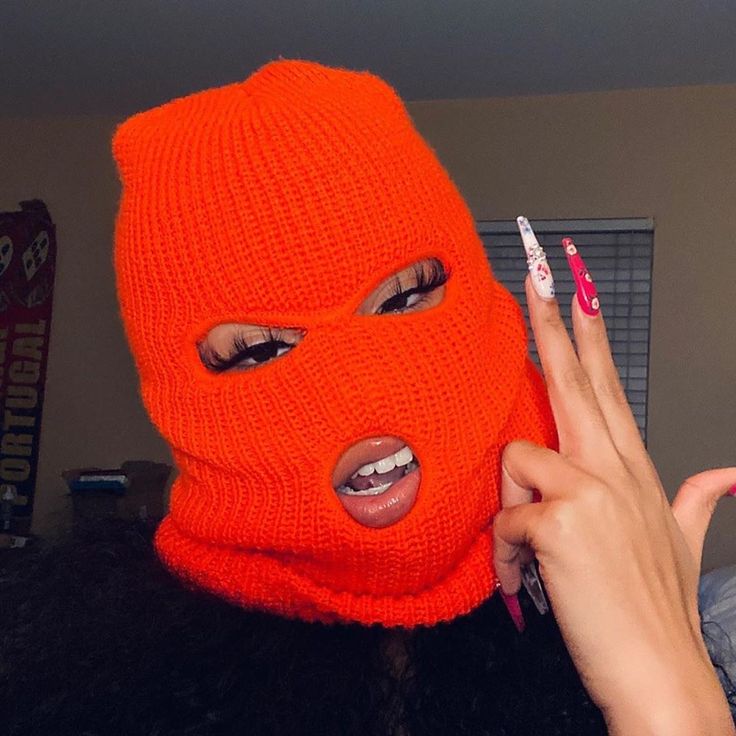 𝐏𝐈𝐍𝐓𝐄𝐑𝐄𝐒𝐓: 𝐁𝐎𝐔𝐉𝐄𝐁𝐀𝐑𝐁🍯 | Thug girl, Ski mask, Ski girl