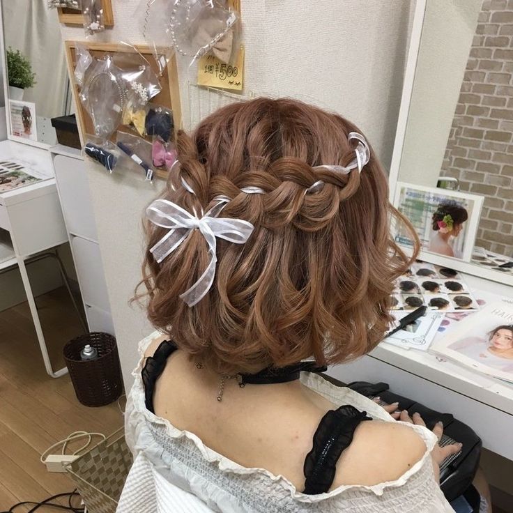 Prom Hairstyle, Prom Hairstyles For Short Hair, Kawaii Hairstyles, Prom Hairstyles For Long Hair, Hairstyles Women, Ribbon Hairstyle, Hairdos For Short Hair, Shot Hair Styles, Short Wedding Hair