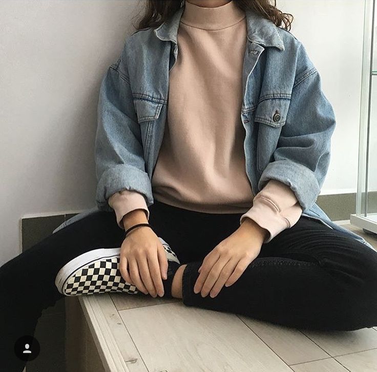 @TrashySoda Moda Ulzzang, Mode Ulzzang, Mode Hippie, Chique Outfits, Pullover Outfit, K Fashion, Korean Fashion Trends, Ulzzang Fashion, Giambattista Valli