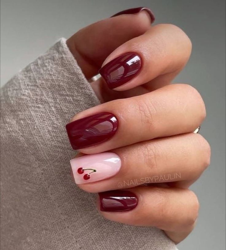 Red Fall Nails Short, Girlish Nail Art, Autumn Nails Dark Red, Neutral Holiday Nail Designs, Burgundy Gel Nails Design, November Nail Ideas Square, Fall Nails Design 2024, Red Golden Nails, Autumn Pink Nails