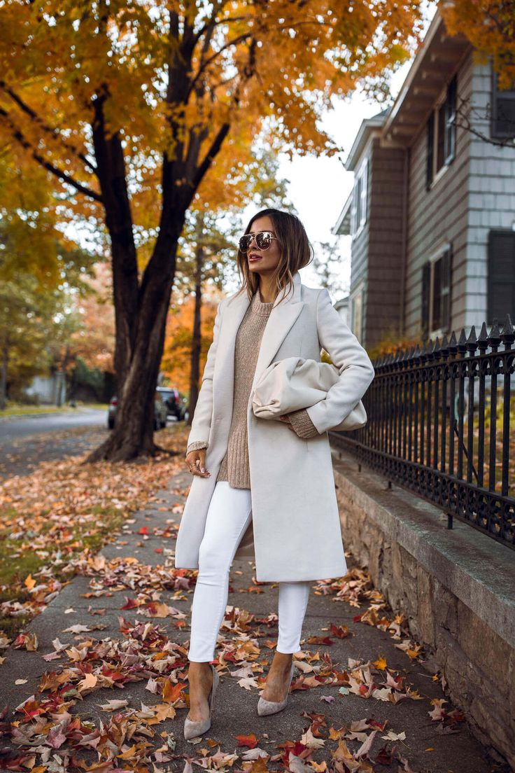 Winter White Outfit, Mia Mia Mine, Mia Mia, Denim Wear, Instagram Outfits, White Coat, Brunch Outfit, Coat Outfits, Faux Leather Pants