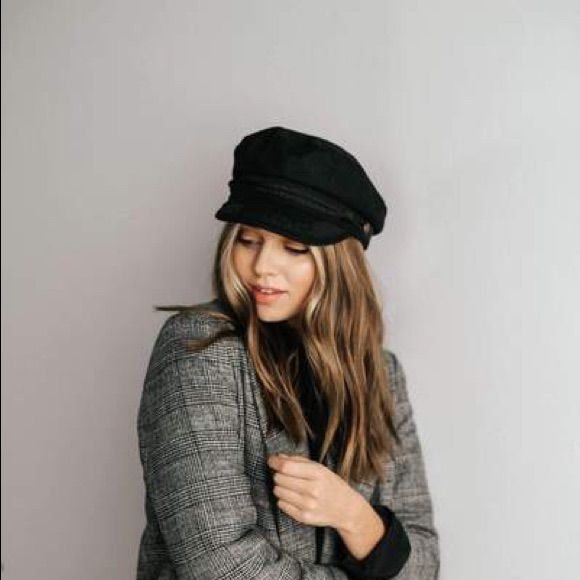 Great, Trendy Hat For Women. Great For The Fall! Hats For Pictures, Hats For Dark Hair, Hat For Round Faces, Trendy Fall Hats On A Budget, Fedora Hats For Women With Short Hair, Cheap Casual Hats For Fall, Winter Hats For Brunettes, Winter Chic Hat, Trendy Hats For Women Winter