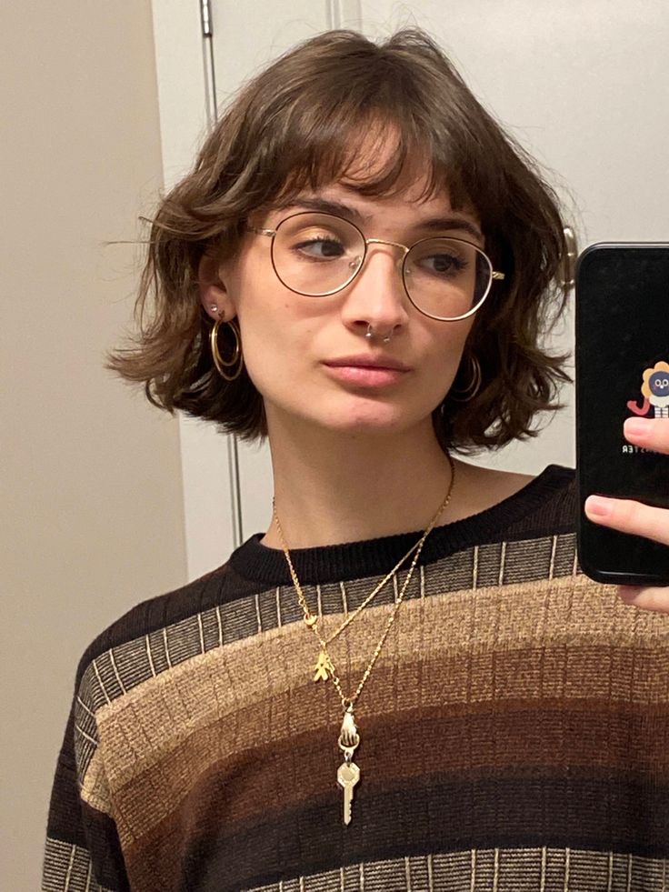 Short Bangs Glasses, Short Hair With Bangs Square Face, 70s Bangs Short Hair, Short Bangs With Glasses, Ginger Bob With Bangs, Bangs And Glasses, Short Shag, Short Bangs, Bob With Bangs