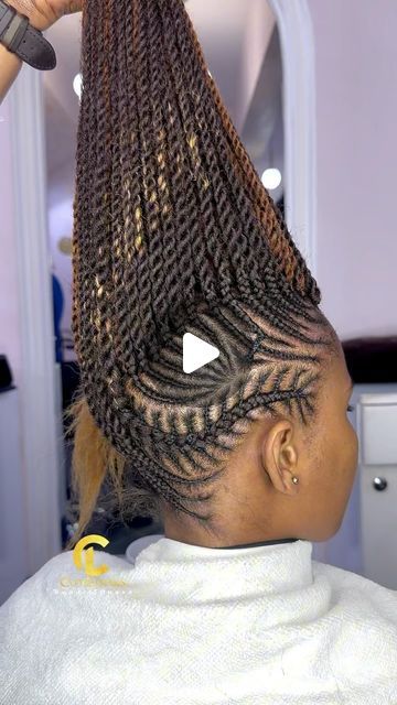 cutelooksdar on June 19, 2024: "Beautiful mohawk cornrows style Colour mixed to pop the brown 🤎 Save it for later 👌🏾". Scape Braids For Black Women, Natural Cornrow Updo Hairstyles, Two Sided Hairstyle, Weave In The Back Hairstyles, Mohawk Cornrows For Black Women, Braids With Twist Natural Hair, Mohawk Cornrows, Boho Braids Mohawk, Mohawk Braid Hairstyles