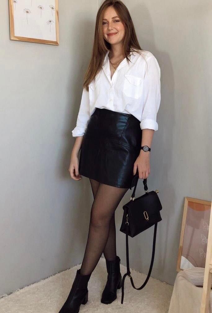 Outfit Botas, Leather Skirt Outfit, Black Leather Skirt, Mode Casual, Stylish Work Outfits, Causual Outfits, Mode Inspo, Looks Chic, Business Casual Outfits