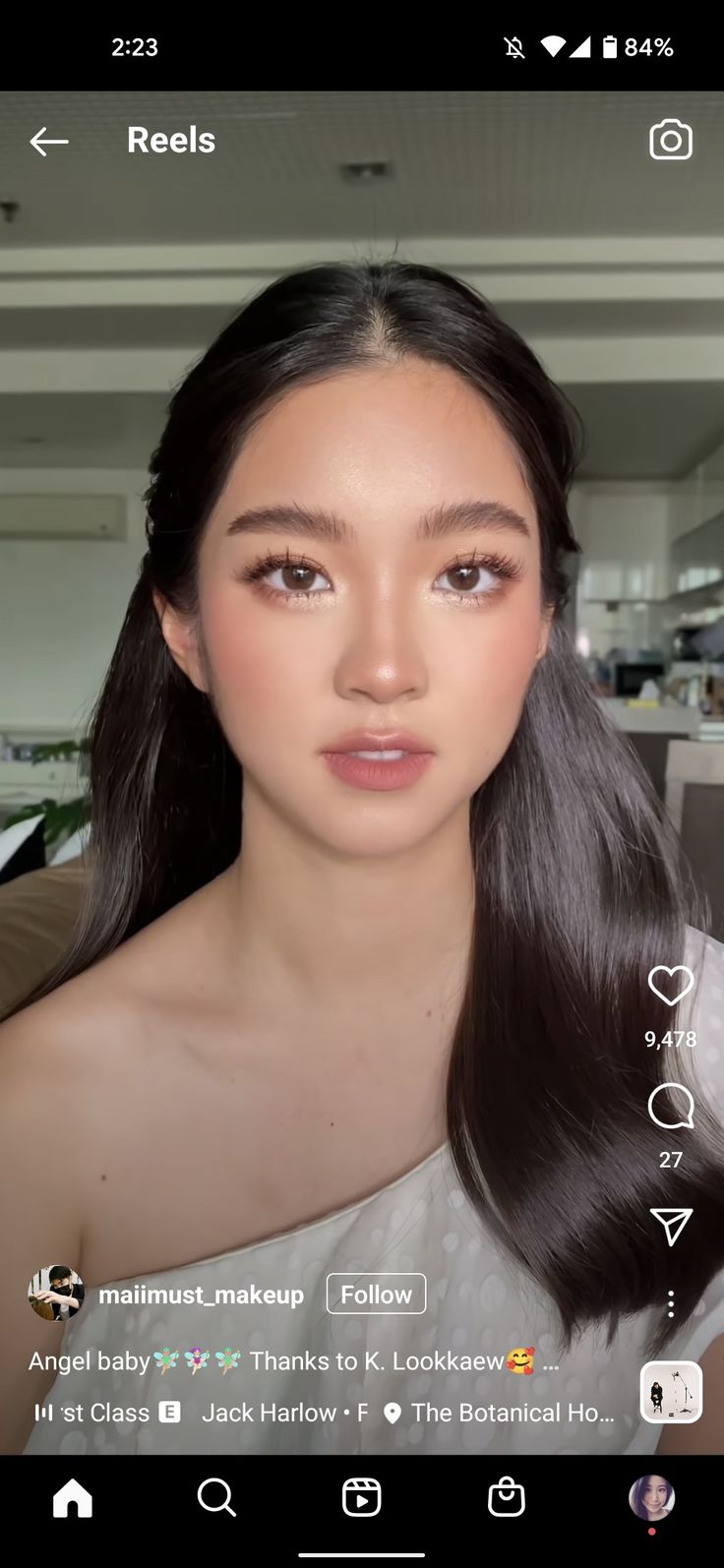 Grad Makeup Asian, Asian Doe Eye, Korean Bridesmaid Hairstyle, Prom Makeup Asian Eyes, Soft Makeup On Brown Skin, Bridesmaid Makeup Natural Asian, Korean Glam Makeup Look, Bridesmaid Asian Makeup, Make Up Inspo For Graduation