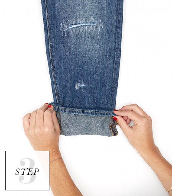 How To Cuff Jeans, Cuffed Jeans Outfit, How To Fold Jeans, Folding Jeans, Boyfriend Jeans Outfit, Ankle Boots With Jeans, Rolled Cuff Jeans, Rolled Jeans, How To Wear Ankle Boots