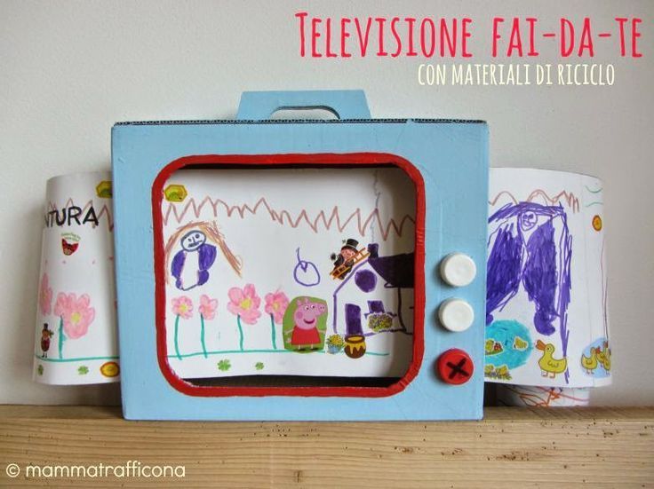 DIY cardboard tv - fun paper and cardboard crafts for kids Cardboard Crafts For Kids, Cardboard Tv, Recycler Diy, Cardboard Crafts Kids, Carton Diy, Fabric Crafts Diy, Diy Simple, Recycled Cardboard, Diy Recycle