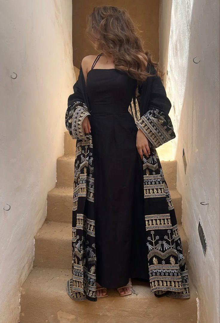 Hamel Patel, Desi Fashion Casual, Pakistani Fancy Dresses, Modest Dresses Casual, Fancy Dresses Long, Mode Abaya, Elegant Dresses Classy, Designer Dresses Casual, Quick Outfits