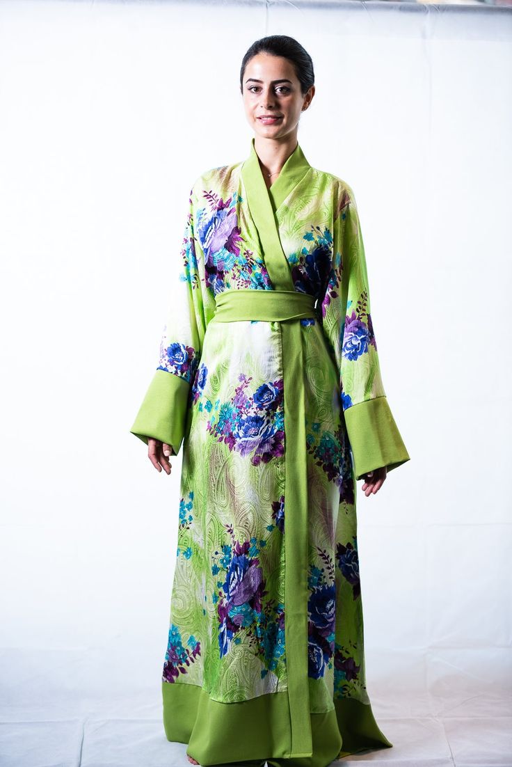 Enjoy this luxury green dressing gown that will turn heads. Enhance your elegance with this soft silk lingerie robe ❤️Buy now! Green Dressing, Copper Dress, Bridesmaid Robes Floral, Sequin Kimono, Luxury Green, Cotton Lingerie, Petite Plus Size, Embroidered Kimono, Long Gown Dress