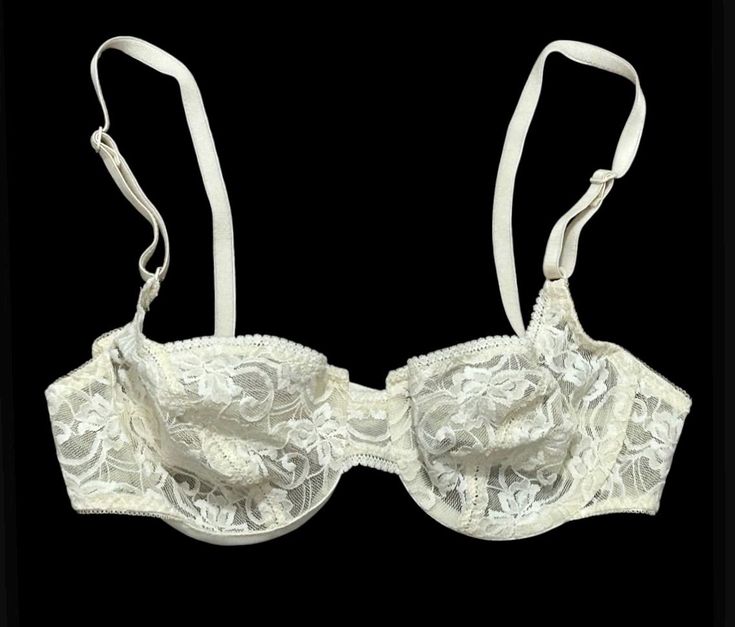 Fun and flirty unlined cream floral lace demi bra from Cacique, circa 1980s. Underwire. Adjustable back and straps. A rare find!  Mint condition. Perfect! size 34B Please contact for additional item information and / or photos. Thank you for looking Vintage Bras, Vintage Bra, White Lace Bra, Bra Items, Pretty Bras, Kiki De Montparnasse, Heart Shape Box, Cute Bras, Demi Bra