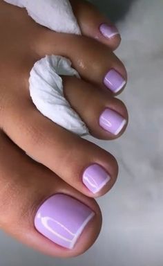 Pedicure Ideas Lavender, Pedicure Ideas Matte, Light Purple Toe Nails, Toe Nail Designs Purple, Purple Toes Toenails, Lilac Pedicure, Lavender Toe Nails, Lavender Toes, Purple Toe Nail Designs