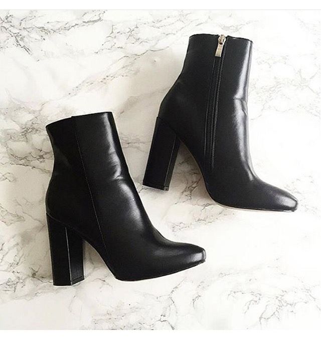 #mode Teenage Boots, Going Out Shoes, Pakaian Hipster, Boots For Women Ankle, Best Ankle Boots, Hak Tinggi, Cheap Ankle Boots, Boots 2020, Womens Black Booties