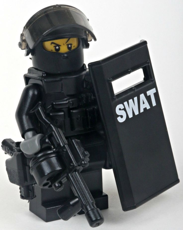 SWAT Police Riot Control Officer - Modern Brick Warfare Toys Lego Ambulance, Lego Police Car, Lego Swat, Lego Hospital, Walmart Toys, Nerf Accessories, Lego Soldiers, Lego Hobbit, Lego Ww2