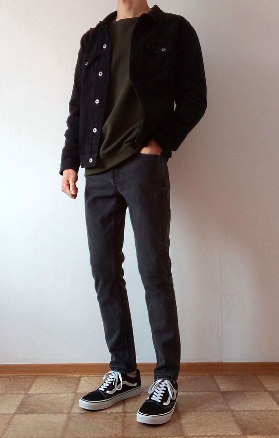 Outfit Vans, Minimalist Fashion Men, Stylish Men Casual, Street Style Outfits Men, Mens Casual Dress Outfits, Men Stylish Dress, Guys Clothing Styles, Mens Outfit Inspiration, Mens Fashion Streetwear