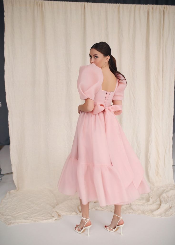 Maria Midi Dress Blush Organza Puff Dress Rehearsal Dinner - Etsy Ukraine Gaun Koktail, Puff Sleeves Dress, Simple Frocks, Puff Sleeve Midi Dress, Puff Dress, Dress Women Elegant, Crop Top Dress, Shein Outfits, Pink Prom