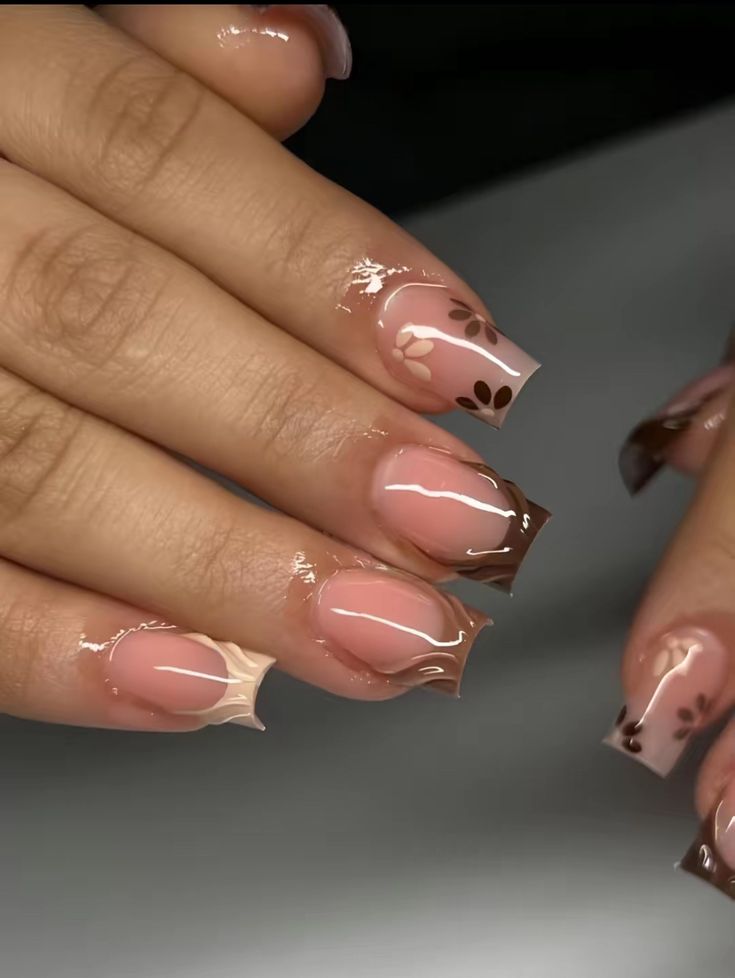 Autumn Coffin Nail Ideas, Square French Tip Acrylic Nails Design Short, Short Square Fall Nails Acrylic, Fall Nail Inspo 2024 Square, Fall Nail Sets Acrylic Short, Short Fall Sets Nails, Cute Short Nail Sets Fall, Square Nails Ideas Fall, Fall Nail Ideas Square