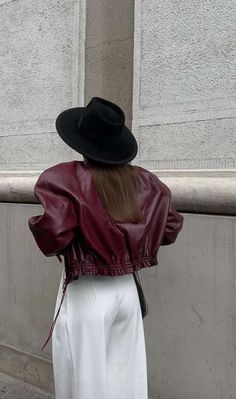 Maroon Jacket Outfit, Jacket Inspiration, Maroon Jacket, Burgundy Outfit, Sleek Dress, The Bump, Leather Outerwear, Jacket Outfit, Pregnant Woman