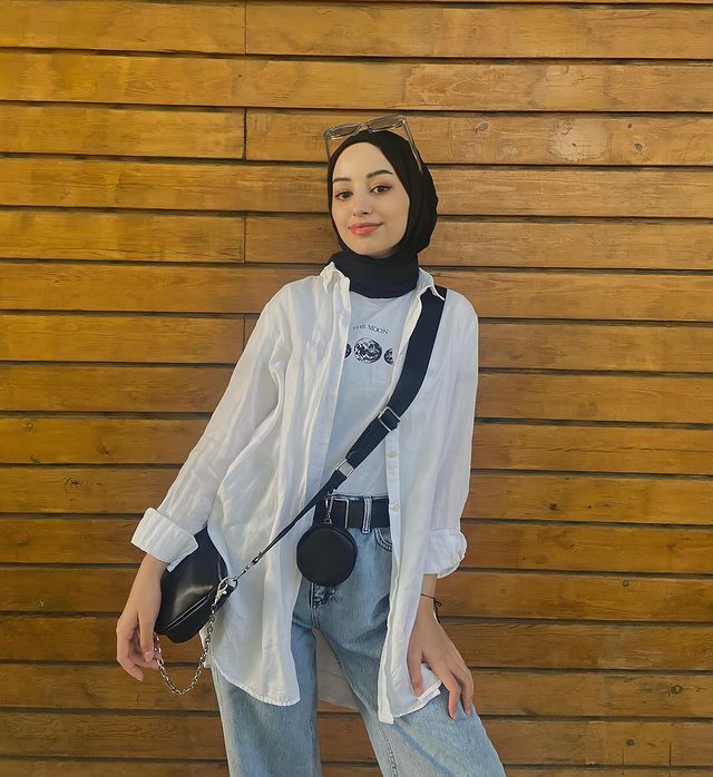 Hijab Fashion Summer, Hijab Look, Modern Hijab Fashion, Stylish Hijab, Streetstyle Outfit, Muslim Fashion Hijab Outfits, Hijab Style Casual, Head Scarf Styles, Hijabi Fashion Casual