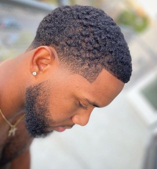 Taper Fade On Short Hair, Man Haircut With Beards, Black Mens Hairstyles Short, Black Man Hairstyle Short, Taper Fade Haircut With Beard, Fades For Black Men, Cool Hairstyles For Men Short Hair, Short Black Hairstyles Men, Short Black Hair Men