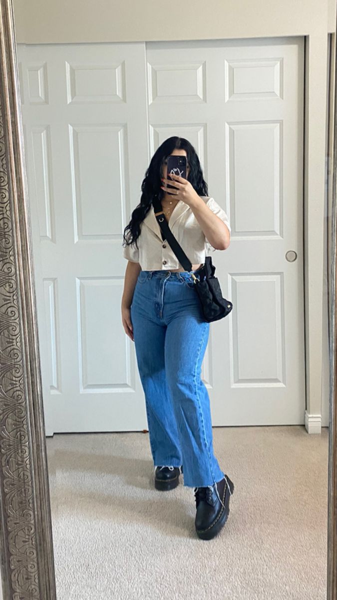 Work Style Mid Size, Mid Curvy Outfits, Clothing Inspo Aesthetic Plus Size, Windy Outfits Aesthetic, Spring Causal Outfits For Women, Plus Size Cool Weather Outfits, Midsize Fashion School, Casual Dress Outfit Plus Size, Neutral Spring Outfit Ideas