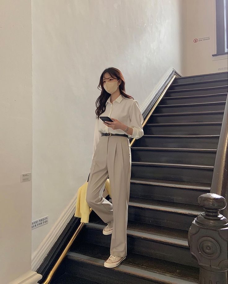 Women Office Outfits, Work Outfits Frauen, Ootd Korean Style, Outfit Korean Style, Smart Casual Work Outfit, Look Office, Korean Casual Outfits, Office Outfits Women, Casual Work Outfit