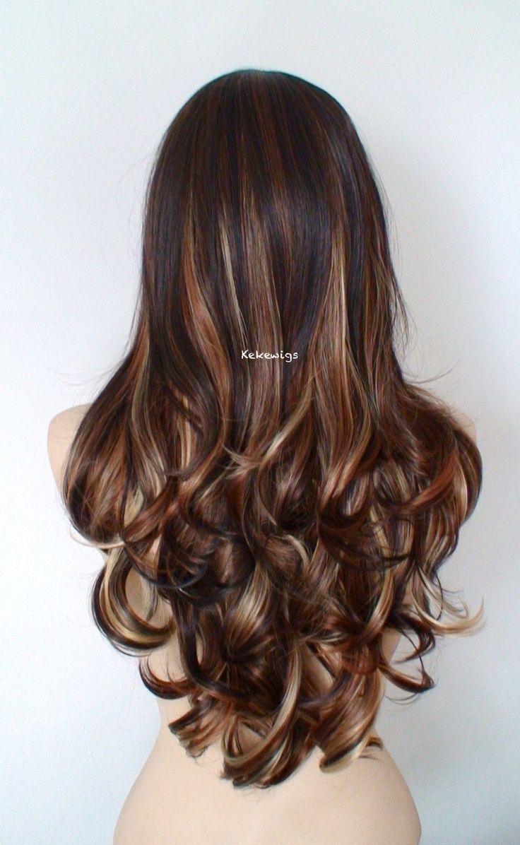 Red And Light Brown Highlights, Light Brown Hair With Brown Lowlights, Natural Wavy Hair Dye Ideas, Simple Dyed Hair Ideas For Brunettes, Long Brown Hair Side Bangs, Copperish Brown Hair, Nature Inspired Hair, Brown People Hair Color, Brown Hair Highlights Ideas