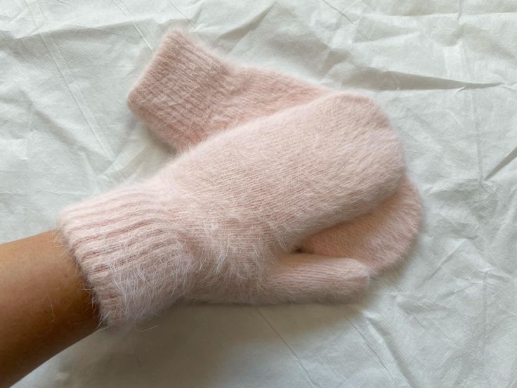 Winter Soft  Mittens will be best additions to any winter outfit.  Rabbit Mittens for women. Material: Rabbit yarn blend Size : One size Color : Light Pink It's a perfect winter gift for friends and families. Pink Winter Gloves, Valentines Wishlist, Christmas Gifts List, Cute Gloves, Winter Gif, Pink Mittens, Holiday Finds, Dream Wishlist, Ladies Gloves