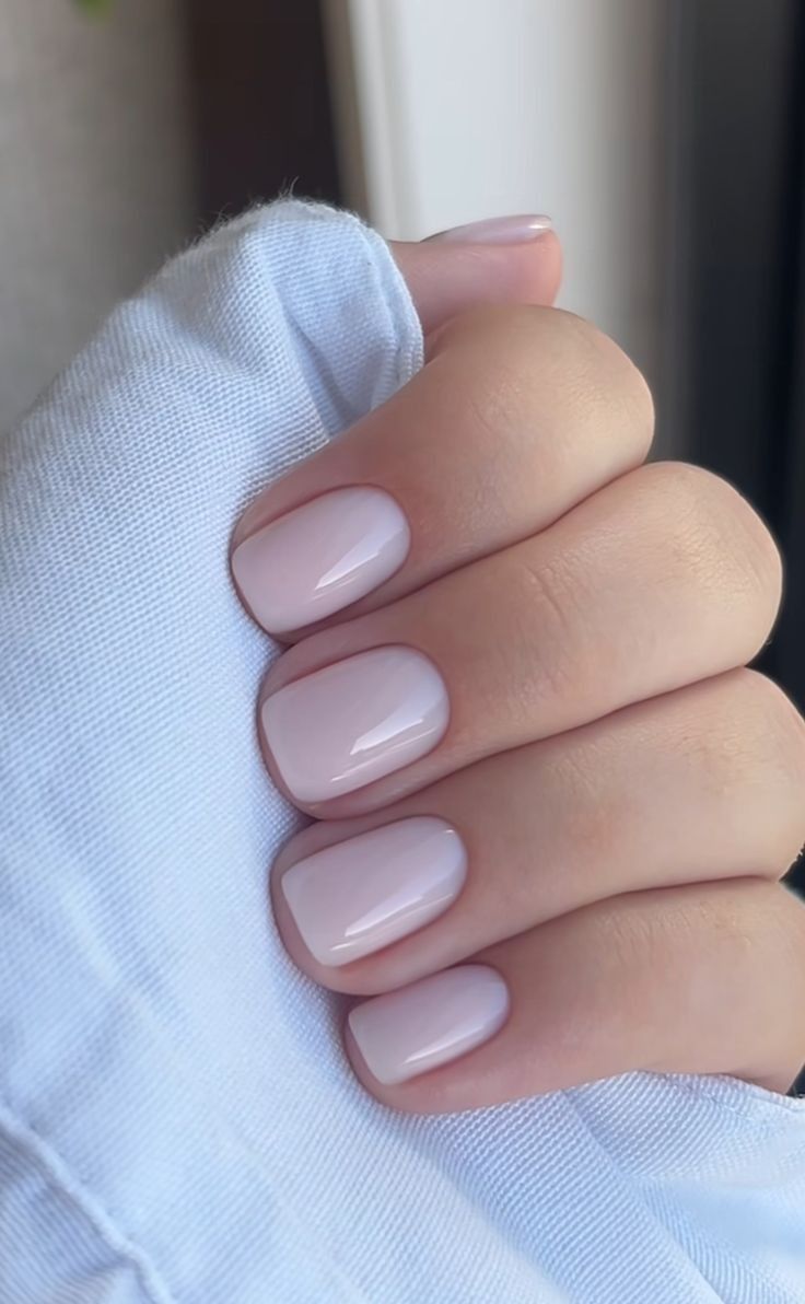 One Colour Nails Short, Natural Nails Painted Simple, Bridesmaid Manicure Ideas, Regular Polish Manicure, Short Squoval Nails Spring, Real Nail Manicure, Basic Gel Manicure, Nails Wide Nail Bed, Short Minimal Nails