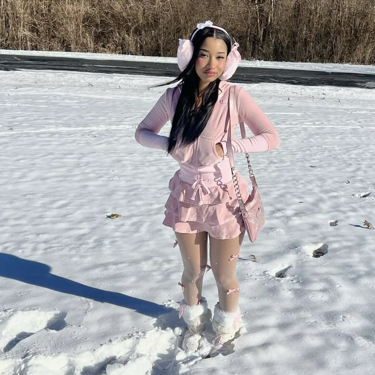 Winter Birthday Outfit, Outfits 2000s, Classy Winter Outfits, Kawaii Dress, Streetwear Fashion Women, Fashion Fits, Girly Fashion, 2000s Fashion, Girly Outfits