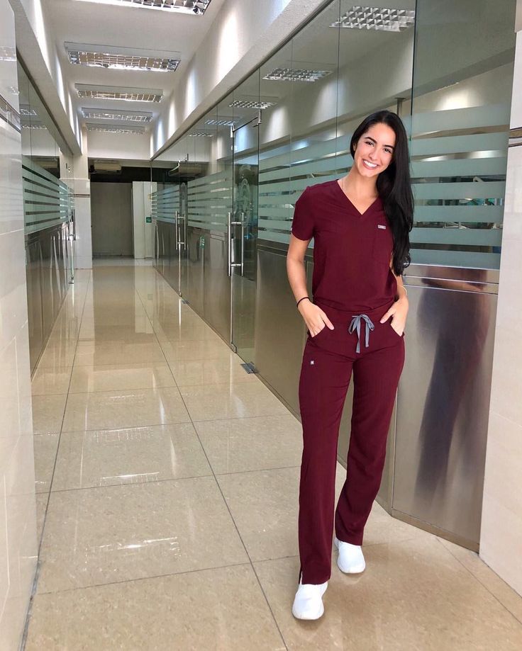 Cute Nurse Outfits, Scrubs Uniform Cute, Nurse Outfits, Scrubs Fashion, Nurse Outfit Scrubs, Medical Scrubs Fashion, Nurse Outfit, Nurse Scrubs, Stylish Scrubs