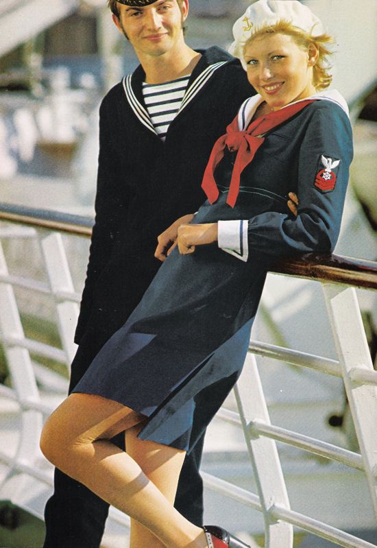 nautical_70s_style_4 Vintage Sailor Costume, Sailor Core Aesthetic, Sailor Aesthetic Outfit, Nautical Aesthetic Fashion, Blue And White Outfit Aesthetic, Nautical Uniform, Sailor Photoshoot, Nautical Fashion Women, Sailor Aesthetic