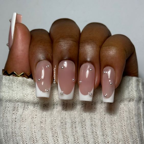 French Tip With Pearls Square, Coffin Pearl Nails, Square Pearl Nails, Pearl Nails Square, French Tip Pearl Nails, French With Pearls, French Pearl Nails, White Nails With Pearls, Nude Base Nails