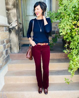 This was one of my favorite outfits last fall, and I’m really excited to wear it again! I love these burgundy cords from last year’s Winter Guide! Edgy Classic Style, Cute Fall Outfit Ideas, Leopard Print Outfits, Burgundy Outfit, Capsule Wardrobe Outfits, Classic Style Outfits, Look Plus Size, Stunning Style, Fall Capsule Wardrobe