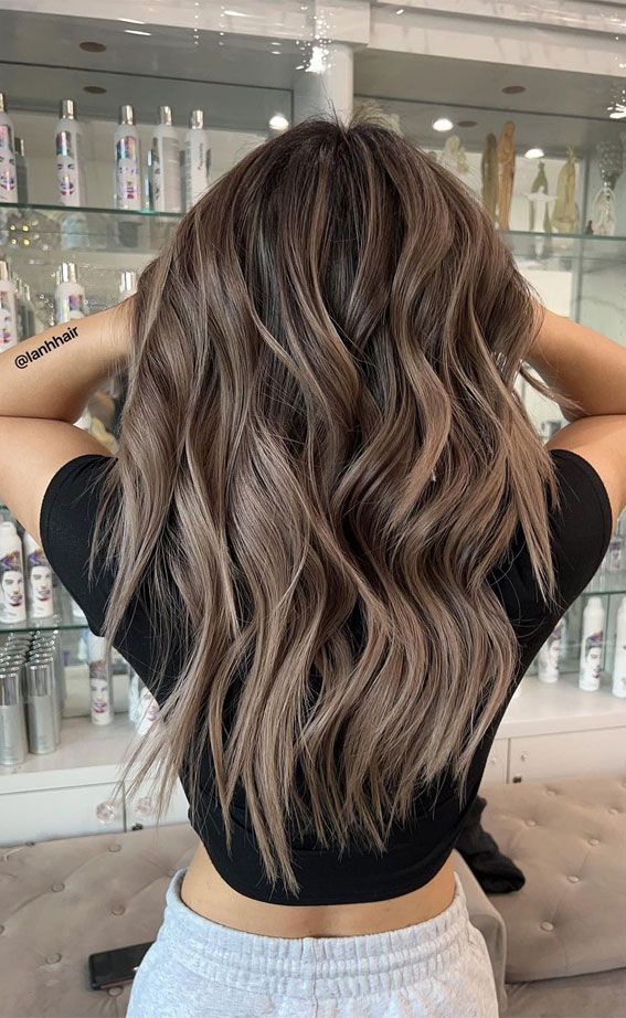 Brown Grown Out Roots, Ashy Dimensional Brunette, Brown Hair Ash Highlights, Light Ash Brown Hair Balayage, Mushroom Brown Hair With Highlights, Mushroom Brown Hair Color Balayage, Mushroom Balayage Brunette, Root Melt Brunette To Blonde, Dimensional Brown