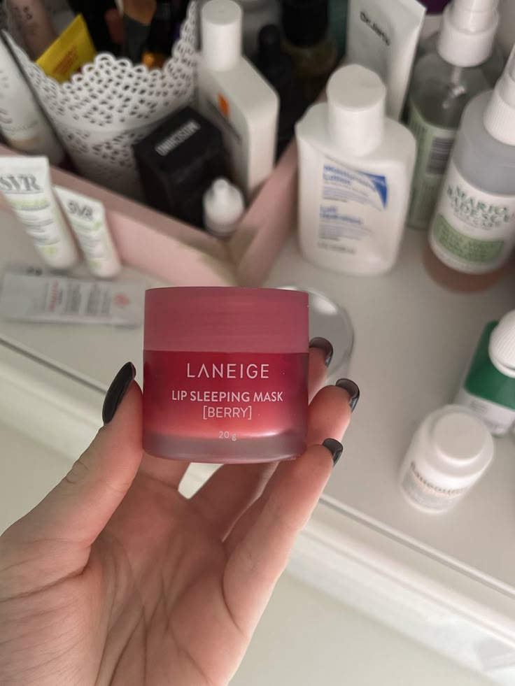 Lainage Lip Mask, Linage Lip Mask, Lineage Lip Mask, La Neige Lip Mask, Laneige Lip Mask, Beauty Routine Checklist, Aesthetic Self Care, Mask Aesthetic, Laneige Lip