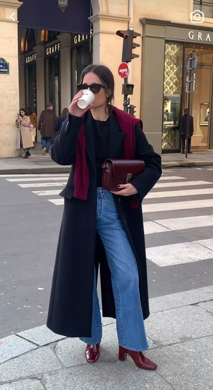 Kelly Rutherford, Looks Jeans, Burgundy Outfit, Chique Outfits, Corporate Outfits, Outfit Chic, Paris Outfits, Fall 24, Autumn Outfits