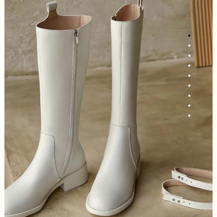 Never Used White Shoe Boots, Calf Boots Heels, Brown Fringe Boots, Tory Burch Riding Boots, Velvet High Heels, Harley Davidson Boots, Metallic Boots, Suede Boots Knee High, Black Boots Tall