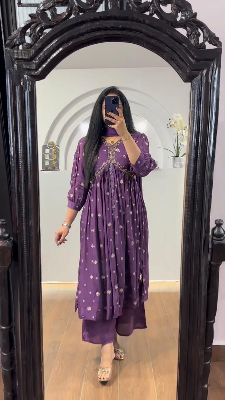 👗New Arrivals ⤵️ 📩 for order and inquiries 📍 @womenwear_collections_surat 📍 @meervaa_store 📧 Whatsapp 85307 17716📱 👉 COD available INDIA 🇨🇮.📭 📦Worldwide Shipping Available.,🌍.. 📱 Video call facility Available . ↪follow for more updates ⤵️ 🔸️ Follow : @womenwear_collections_surat Follow : @meervaa_store . #fashionblogger #shopping #photoshoot #dress #likes #outfit #meervaa #fashionista #bhfyp #followback #followers #meervaa Suit Designs Indian Style Latest, Suit Designs Indian Style, Shopping Photoshoot, Stylish Kurtis, Stylish Kurtis Design, Gown With Dupatta, Sequence Embroidery, Kurti Designs Latest, Kurtis With Pants