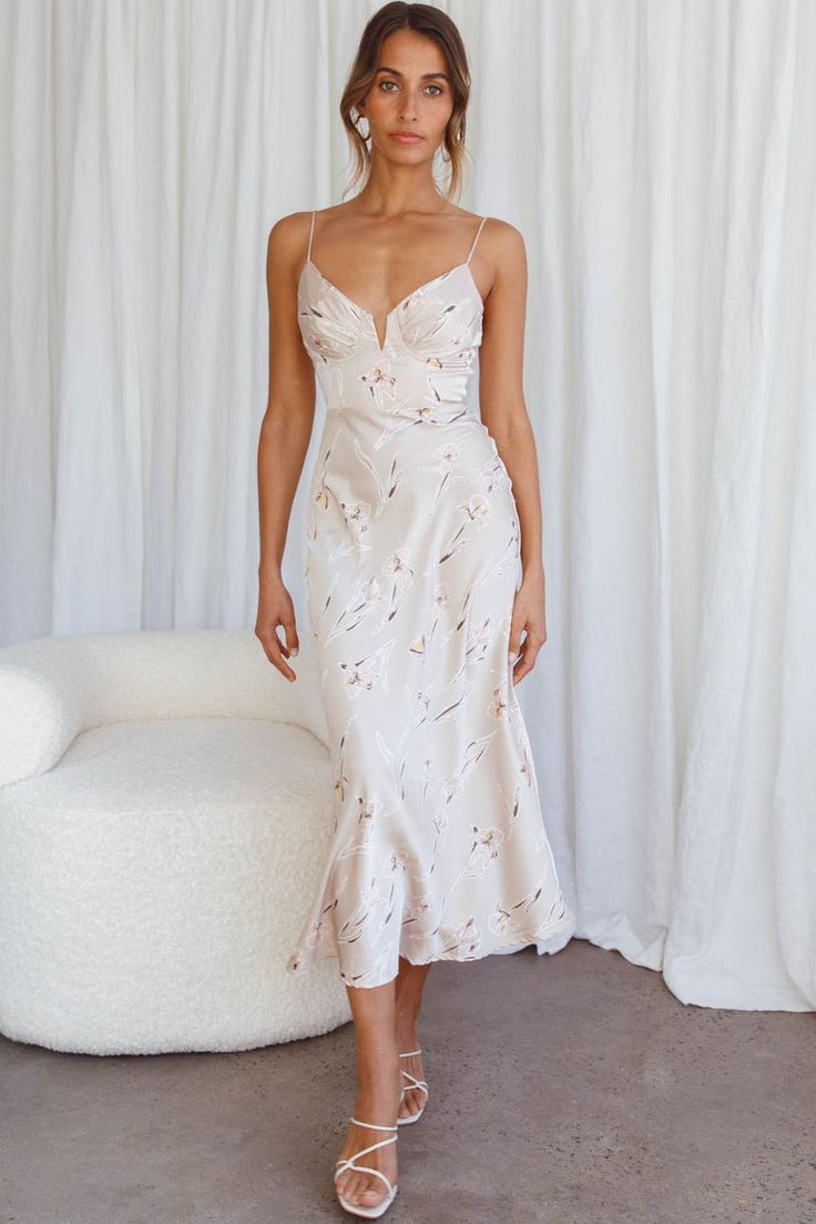 Shop the Lake Como Fitted Bodice Cami Strap Midi Dress Orchid Print Beige | Selfie Leslie Birthday Soiree, Orchid Print, Strap Midi Dress, Nude Strappy Heels, Selfie Leslie, Look Formal, Rehearsal Dinner Dresses, Shower Dresses, Floral Print Midi Dress