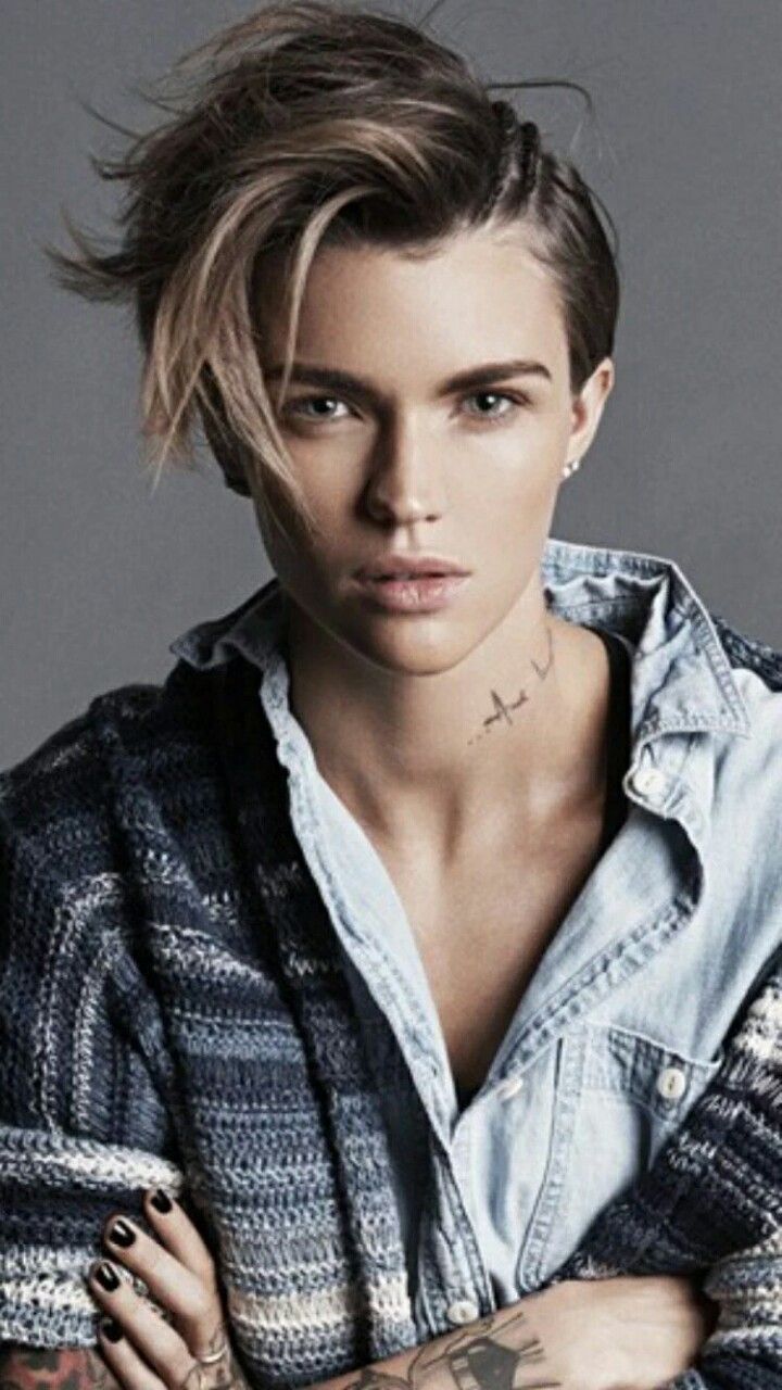 Ruby Rose Ruby Rose Haircut, Style Androgyne, Androgynous Haircut, Hairstyle Braids, Androgynous Hair, Tomboy Hairstyles, Androgynous Fashion, Short Hairstyle, Short Haircut